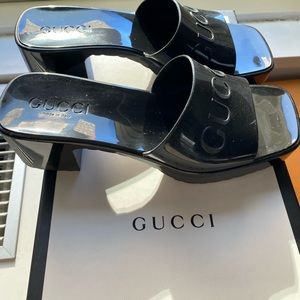Women's rubber slide sandal Gucci